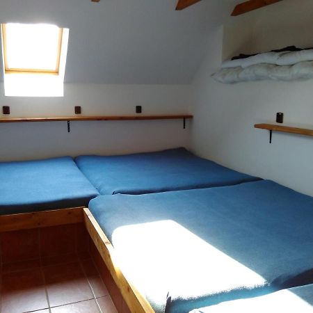 Apartman Na Farme U Koni Milesov Ngoại thất bức ảnh